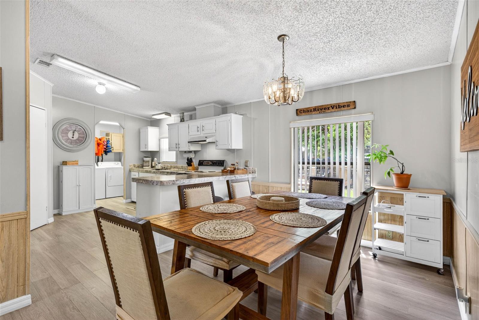 CHASSAHOWITZKA VILLAGE UNIT 03 UNREC - Residential Lease