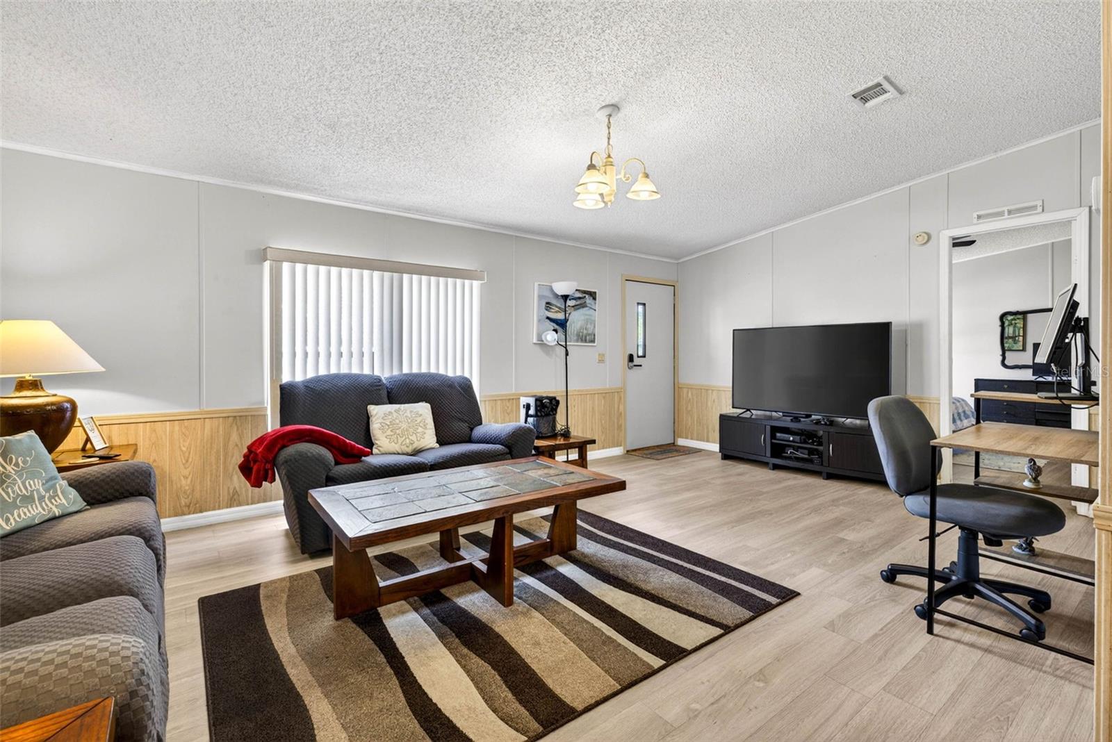 CHASSAHOWITZKA VILLAGE UNIT 03 UNREC - Residential Lease