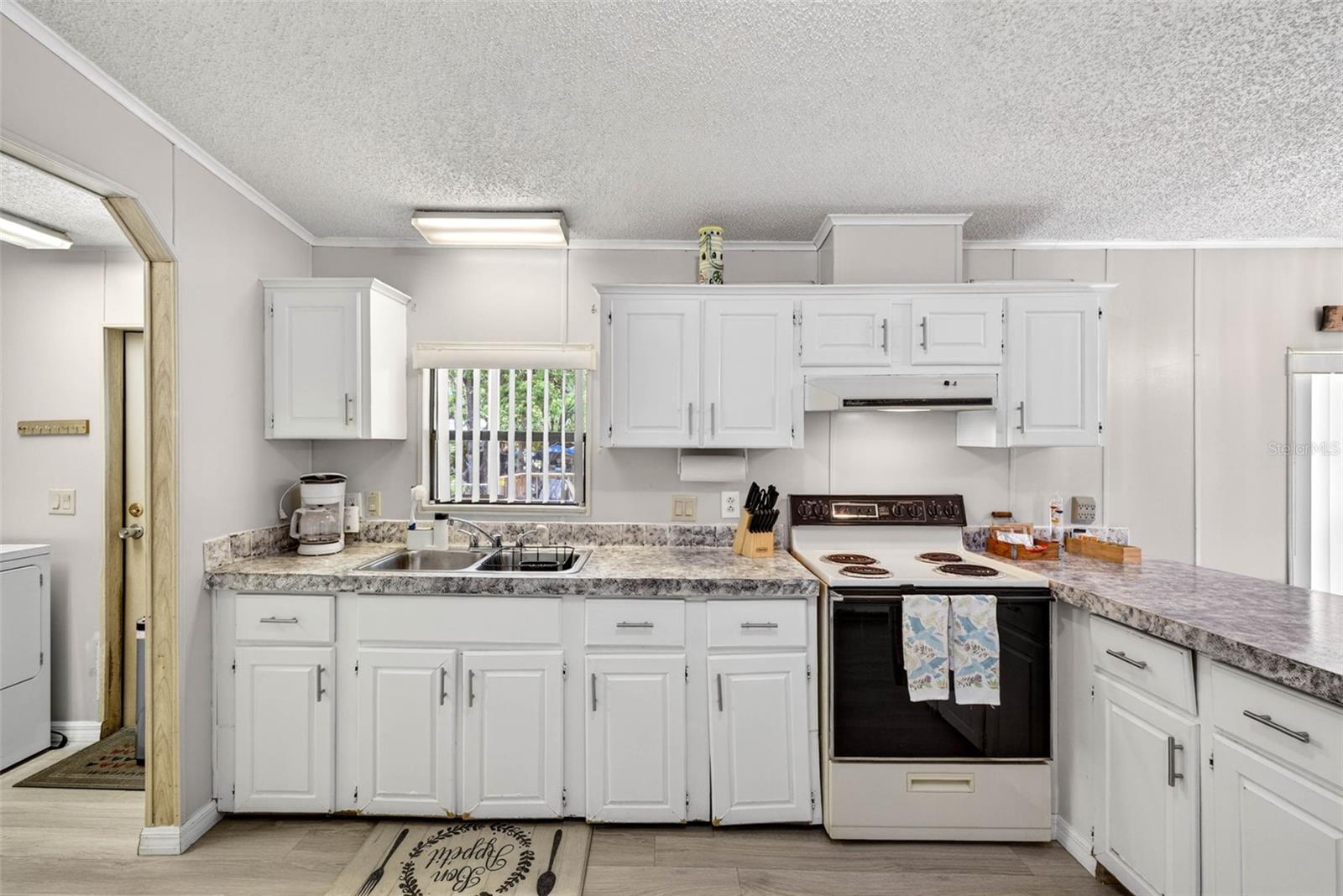 CHASSAHOWITZKA VILLAGE UNIT 03 UNREC - Residential Lease