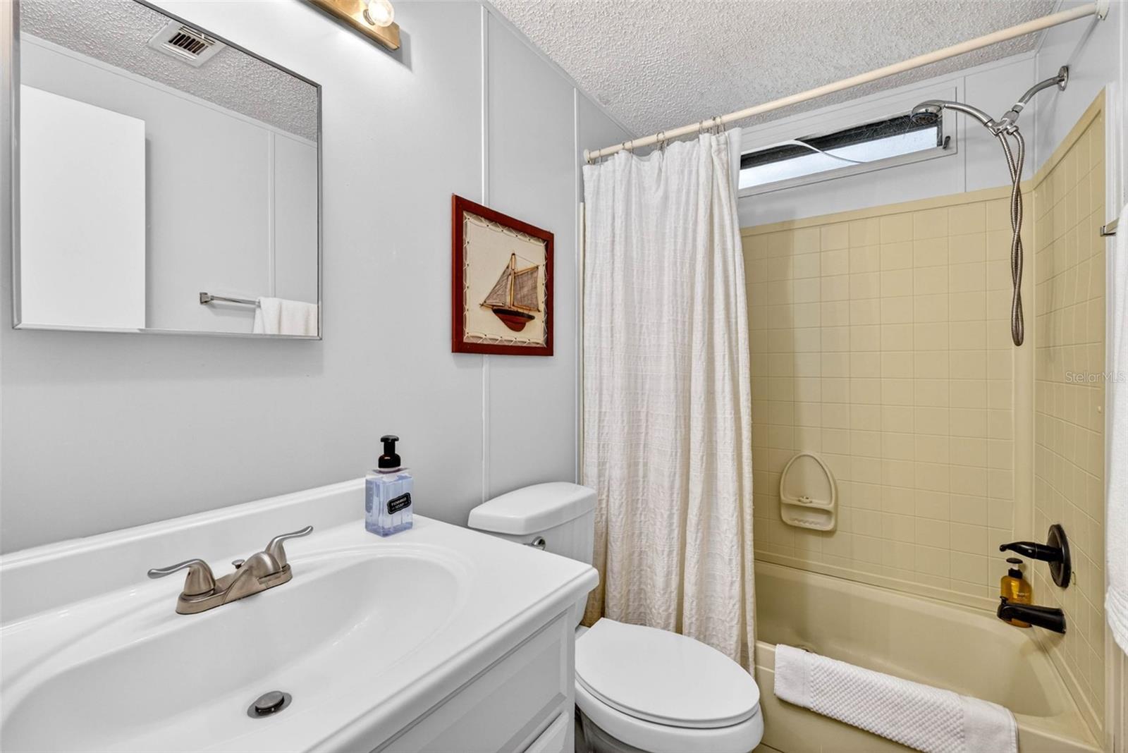 CHASSAHOWITZKA VILLAGE UNIT 03 UNREC - Residential Lease