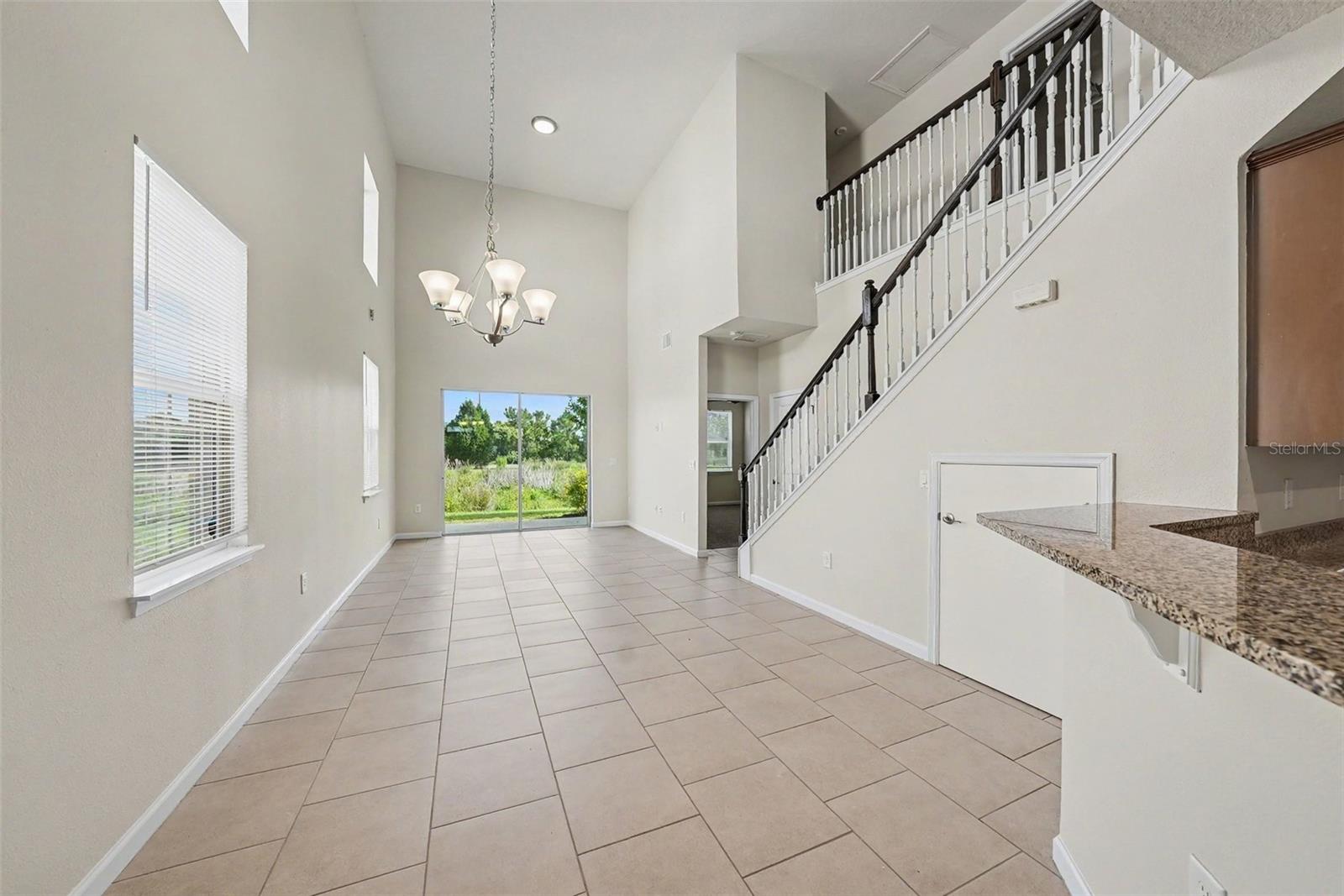 LUCAYA LAKE CLUB TWNHMS PH 2B - Residential