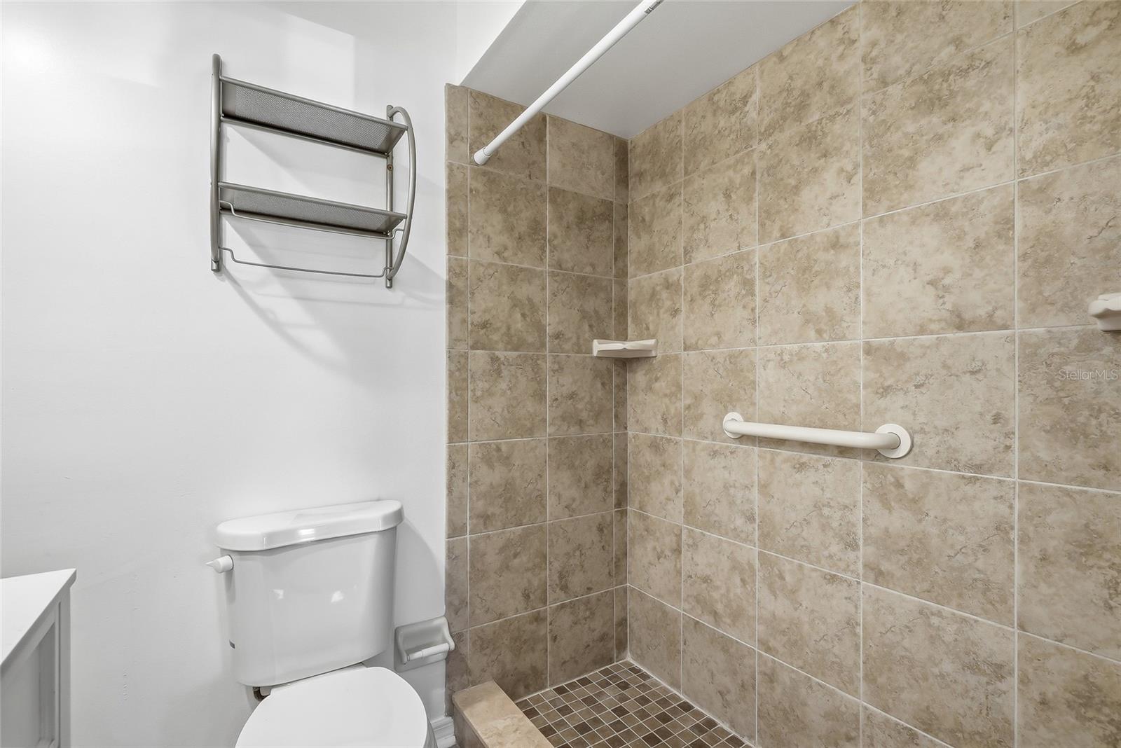NORTHEAST VILLAS CONDO - Residential