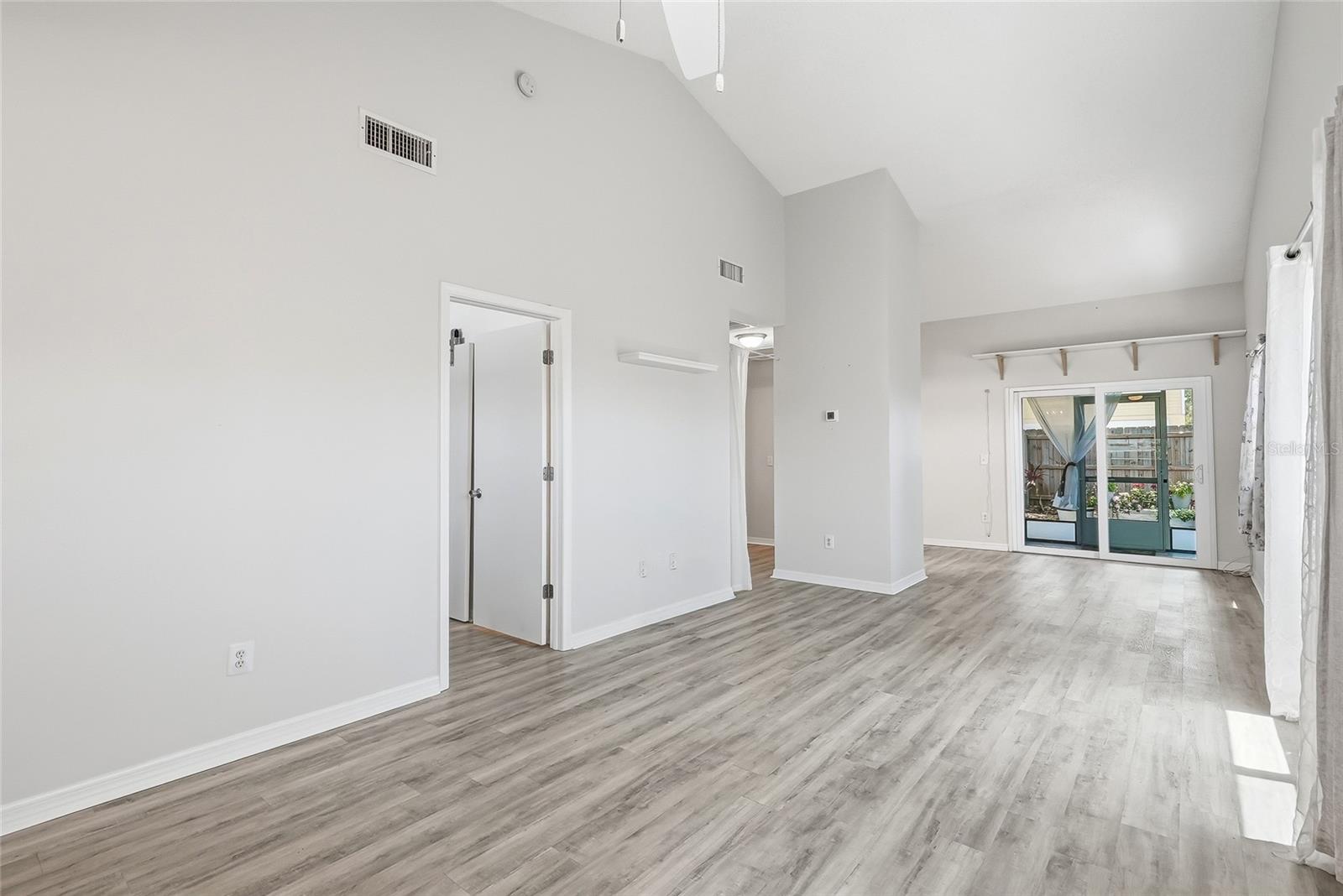 NORTHEAST VILLAS CONDO - Residential