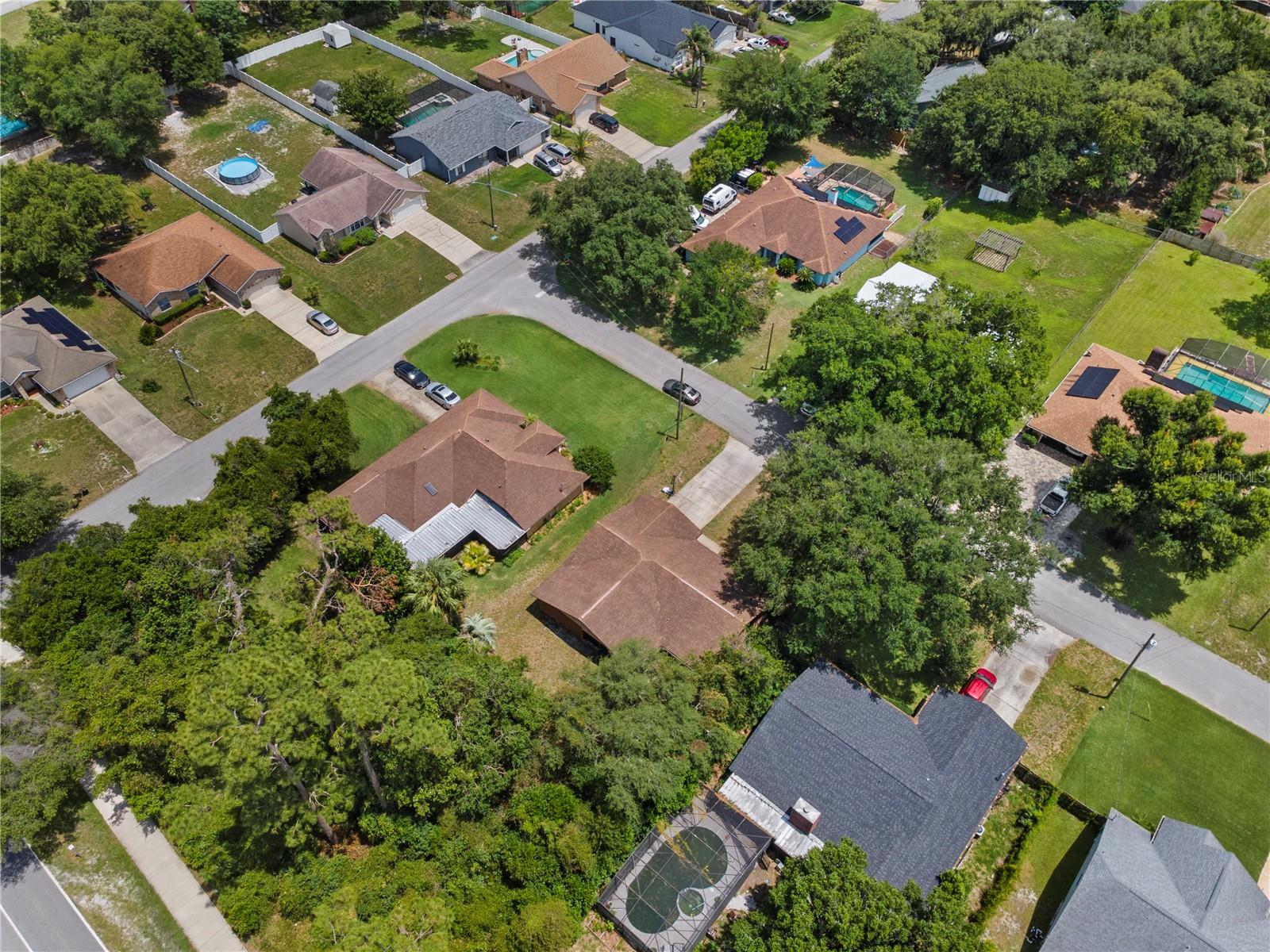 SURREY RUN - Residential