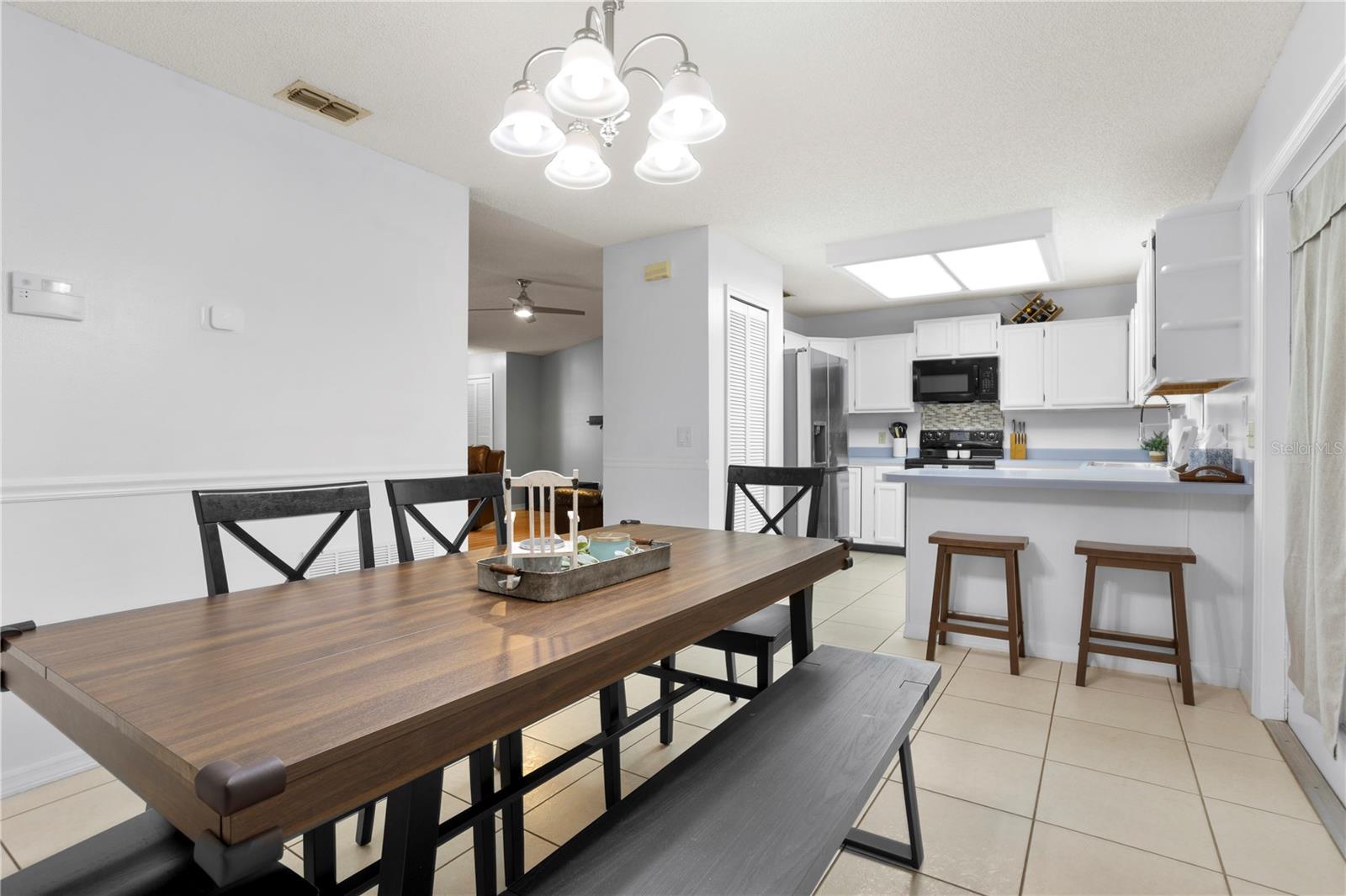 SURREY RUN - Residential