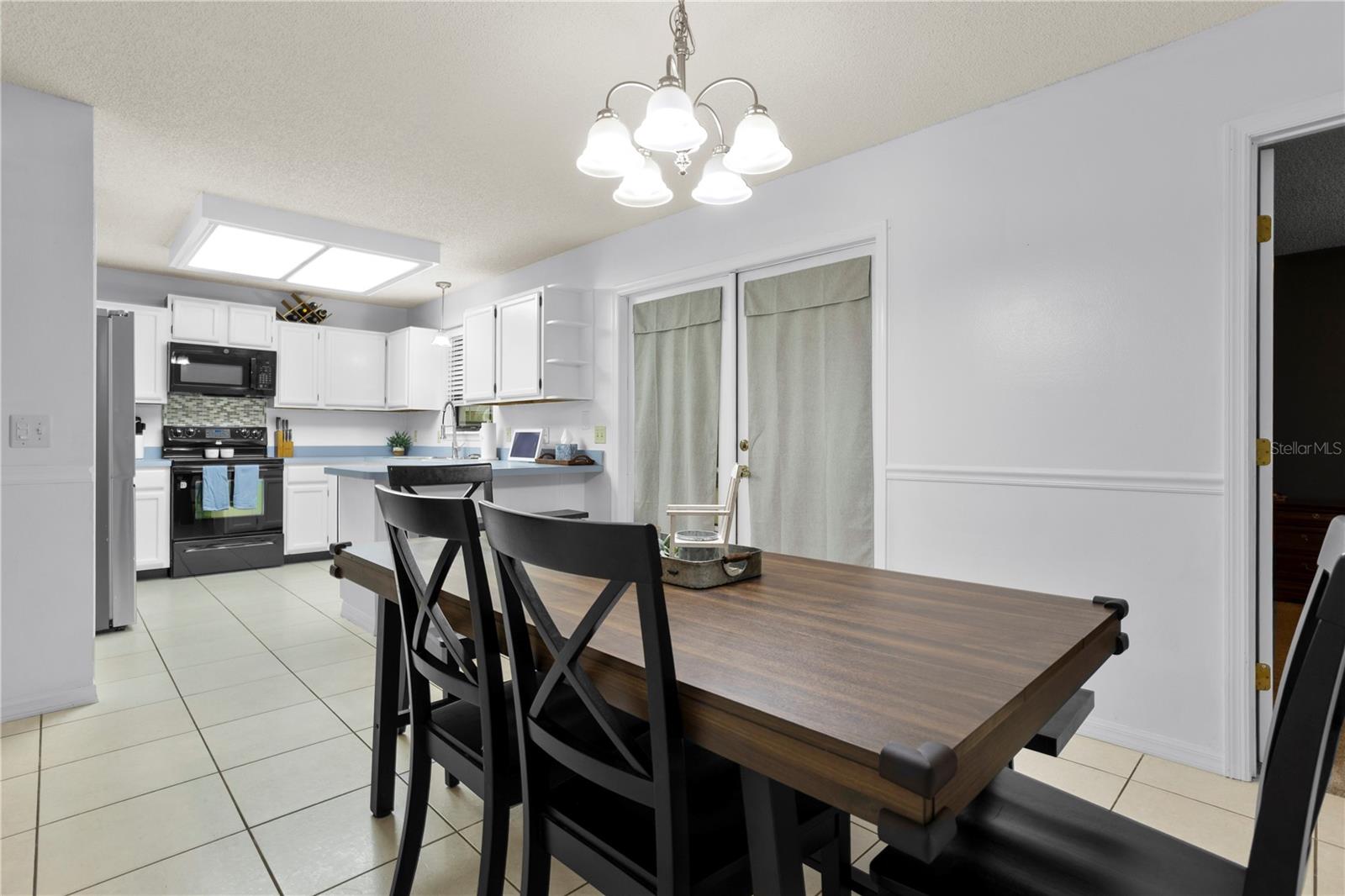SURREY RUN - Residential