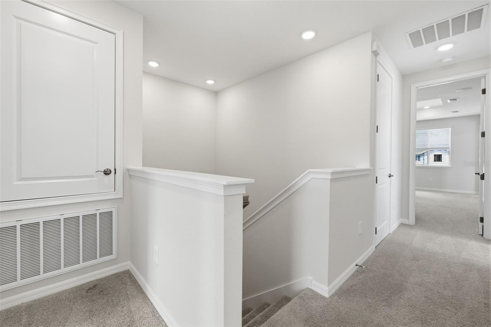 RIVER OAKS TOWNHOMES LLC - Residential