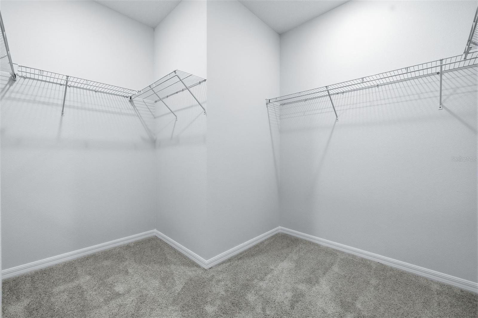 RIVER OAKS TOWNHOMES LLC - Residential