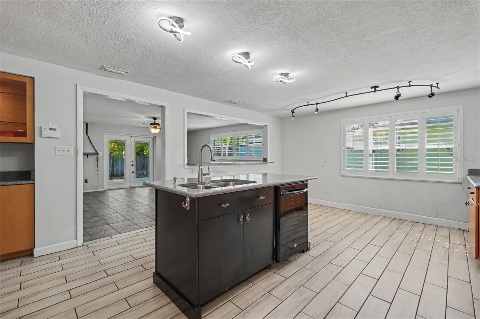 HIGHLAND ESTATES - Residential