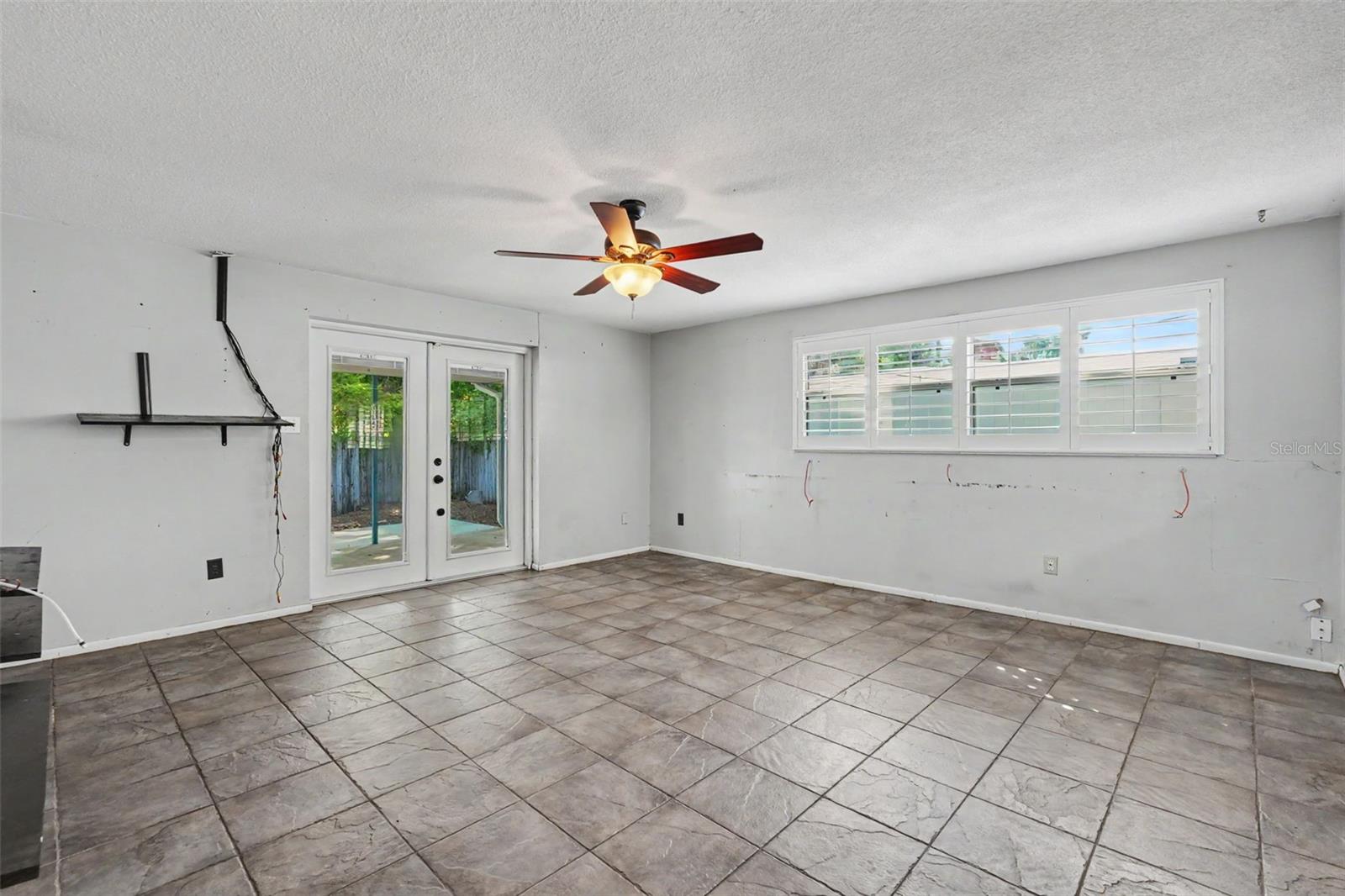 HIGHLAND ESTATES - Residential