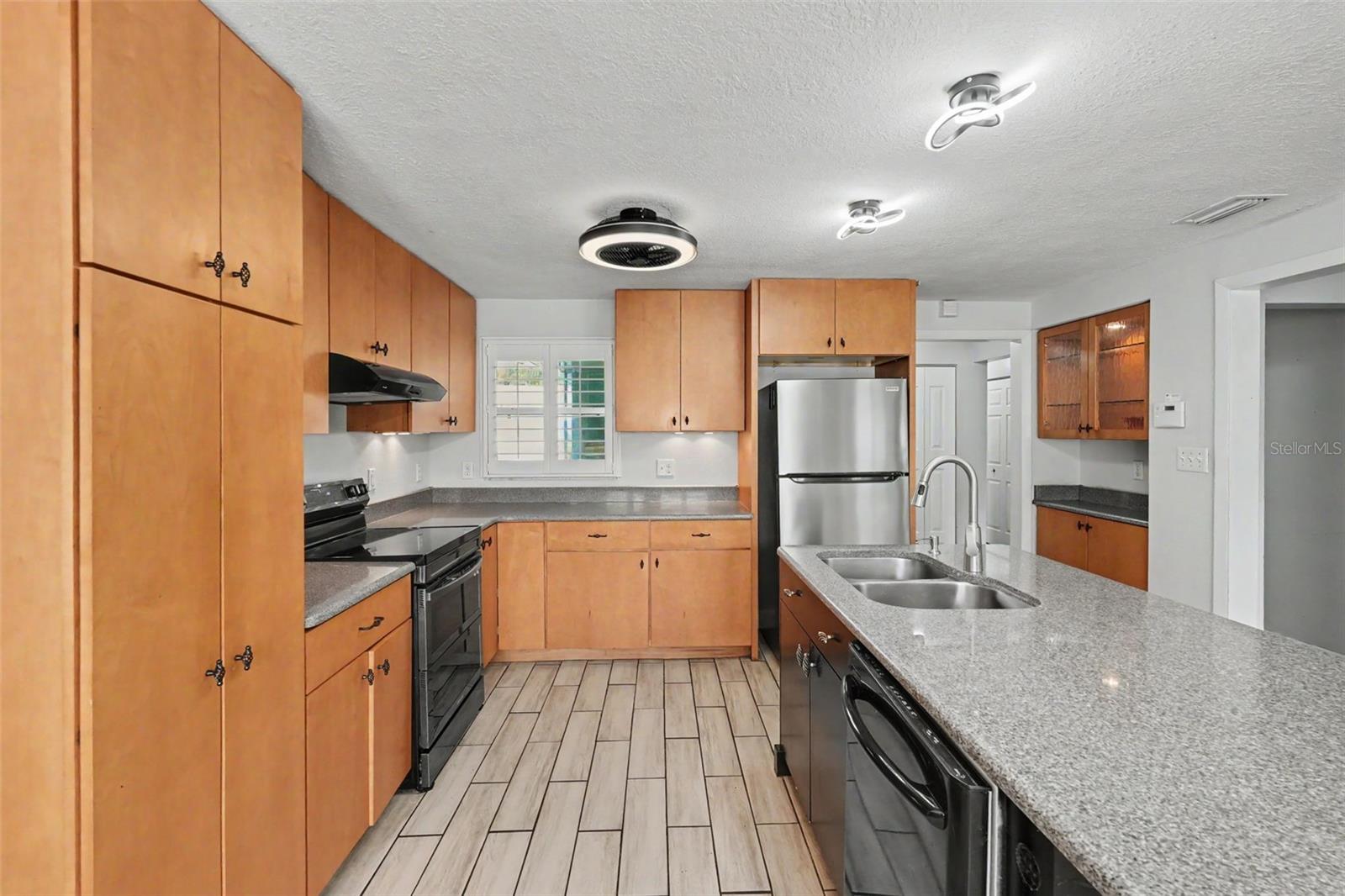 HIGHLAND ESTATES - Residential