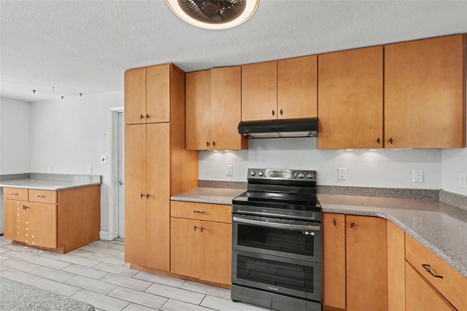HIGHLAND ESTATES - Residential