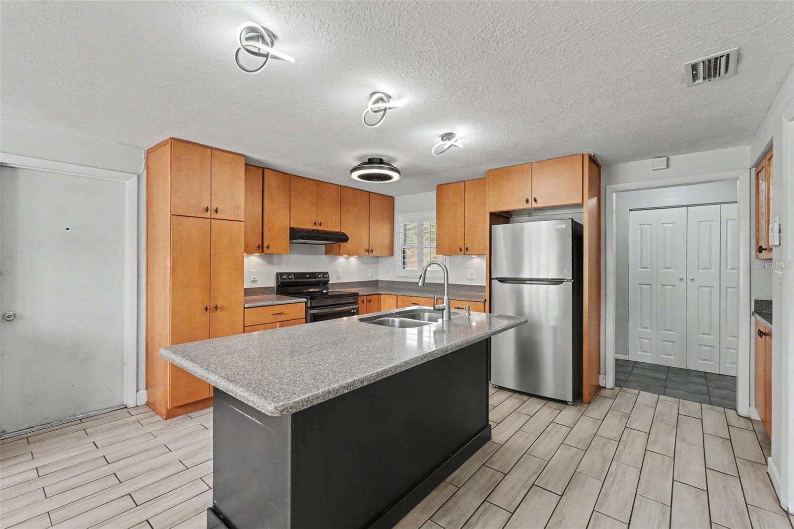 HIGHLAND ESTATES - Residential