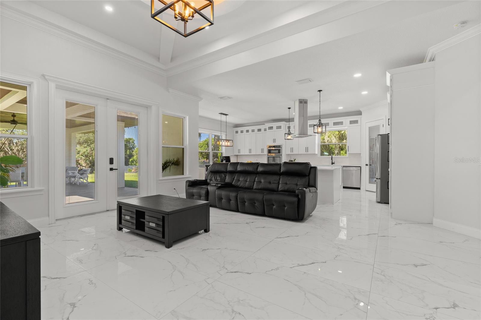PARADISE HEIGHTS - Residential