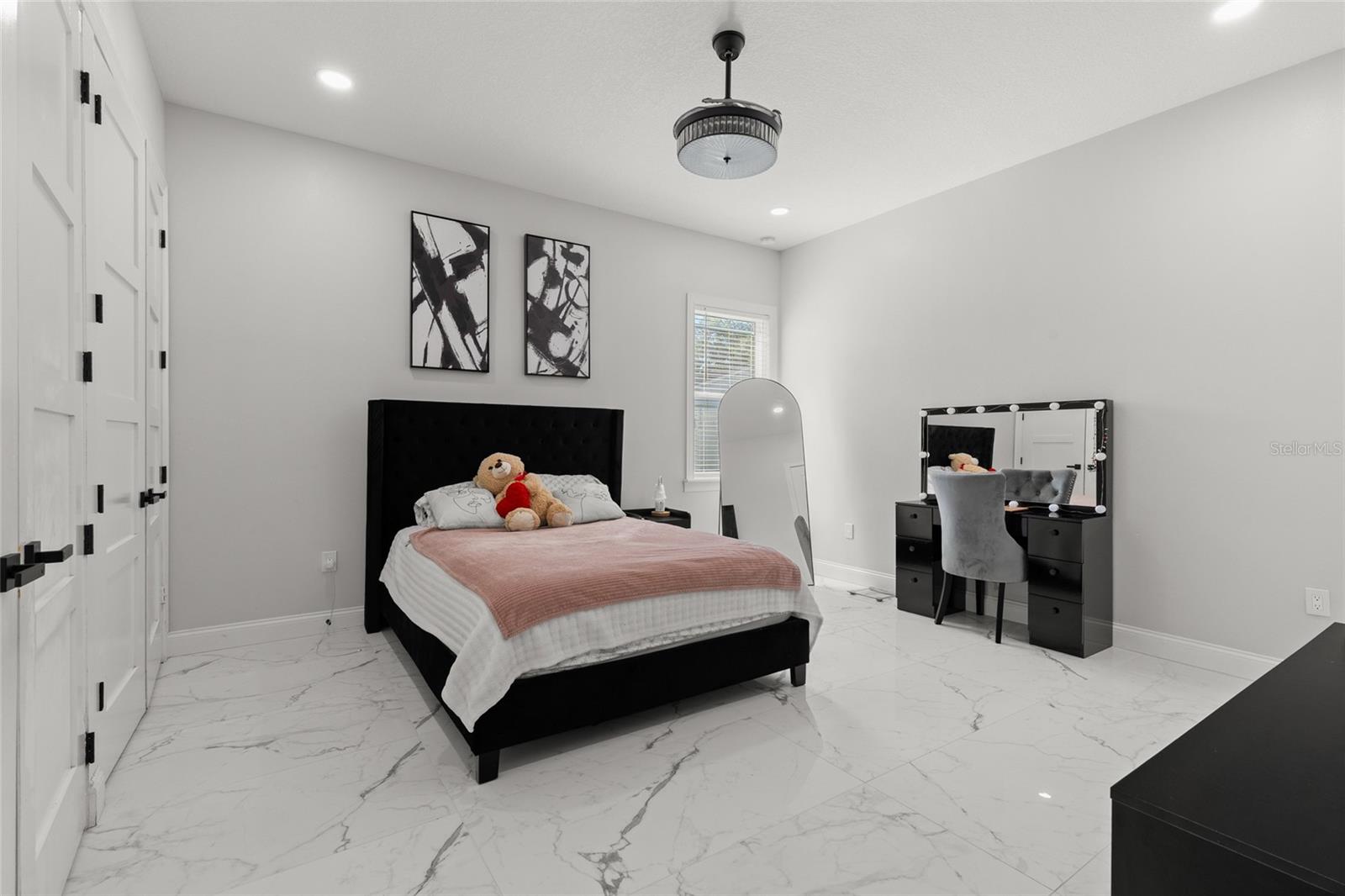 PARADISE HEIGHTS - Residential