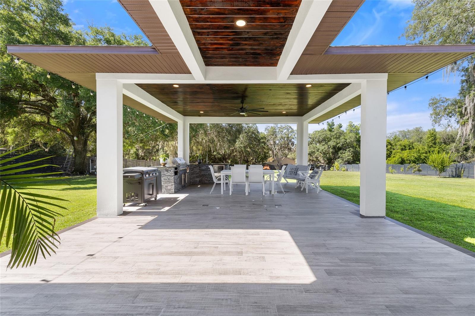 PARADISE HEIGHTS - Residential