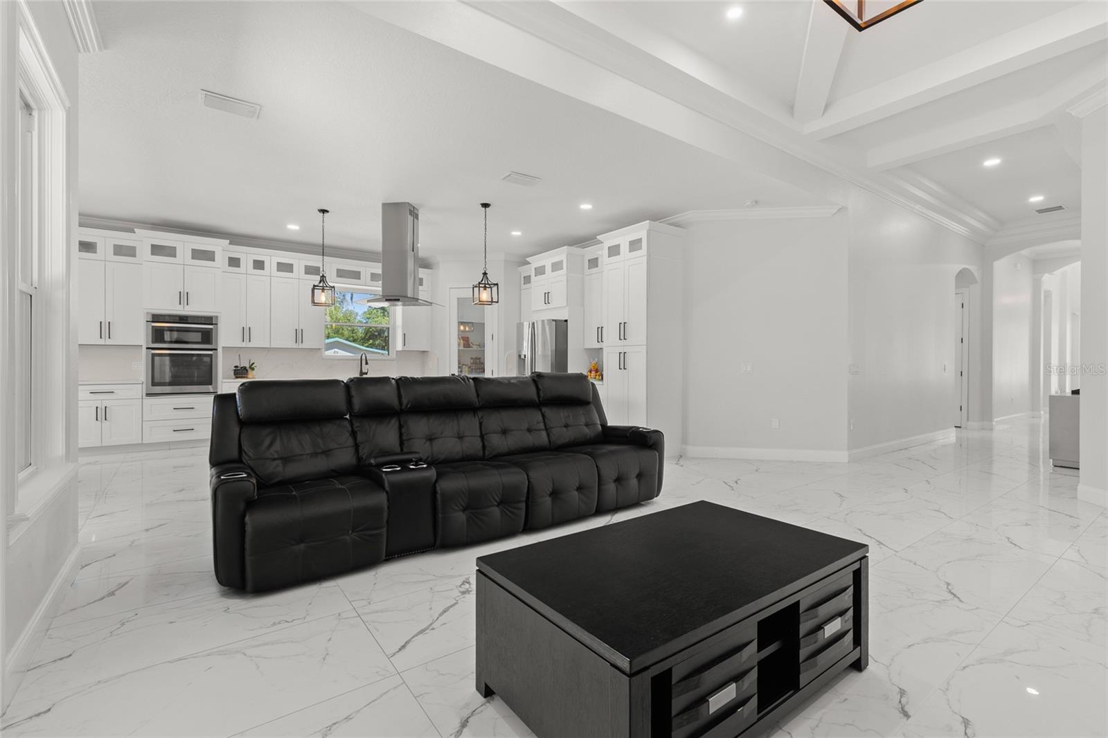 PARADISE HEIGHTS - Residential