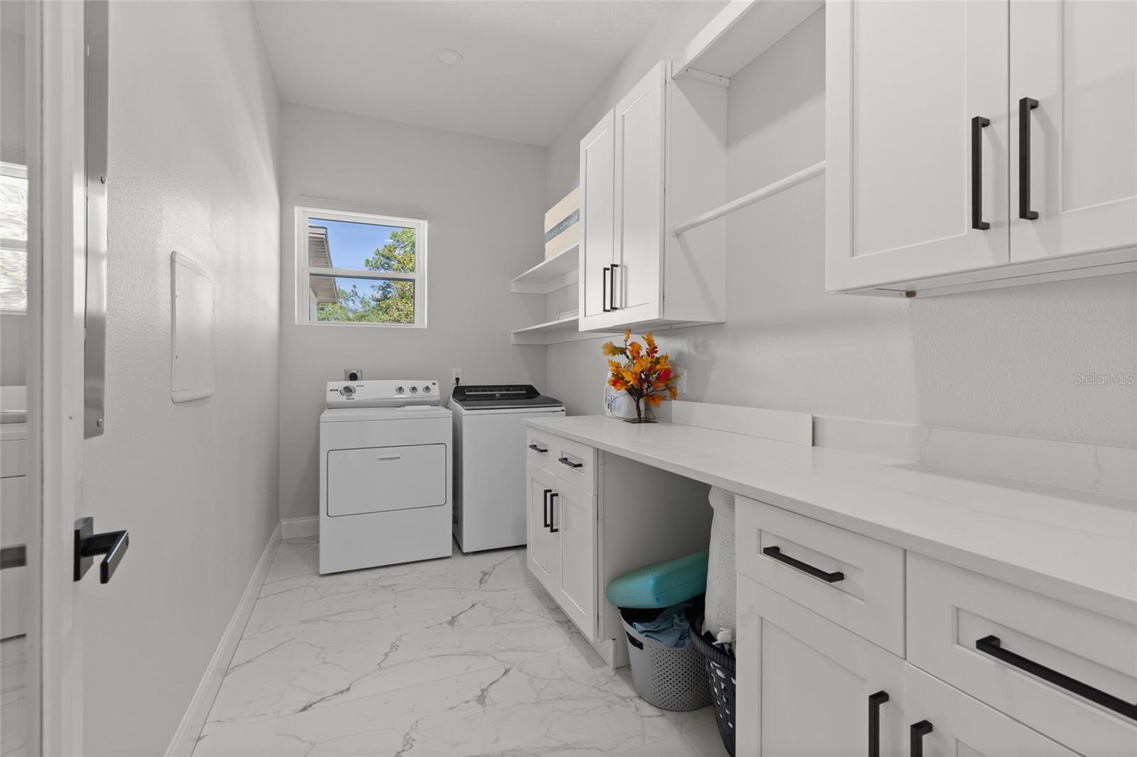 PARADISE HEIGHTS - Residential