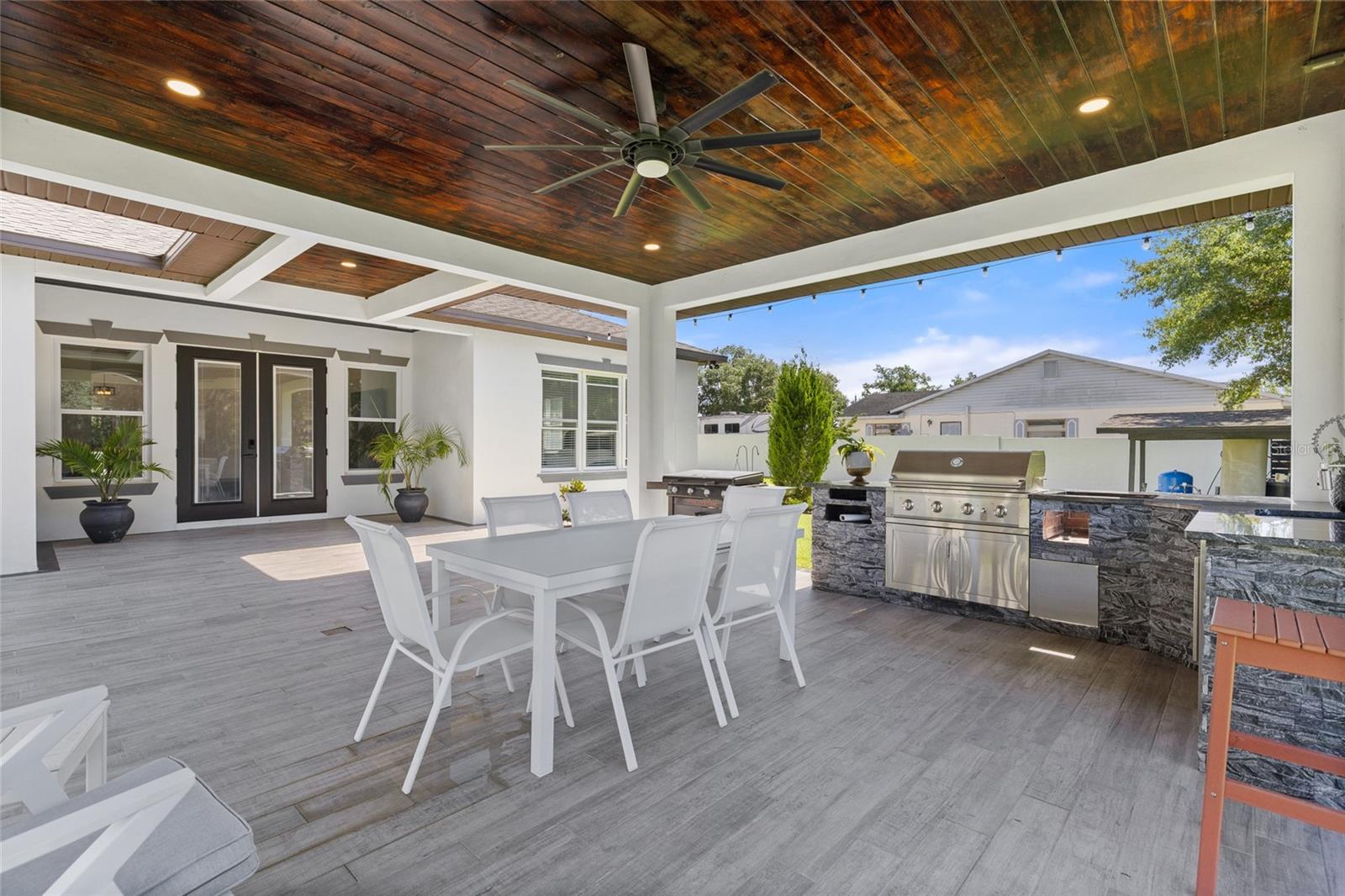PARADISE HEIGHTS - Residential