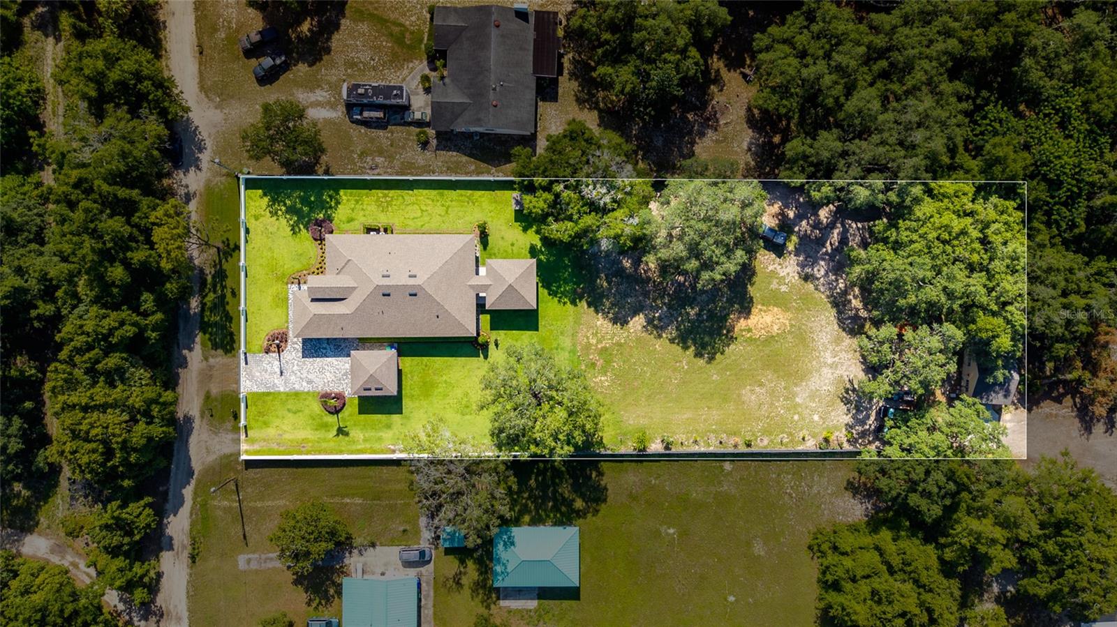 PARADISE HEIGHTS - Residential