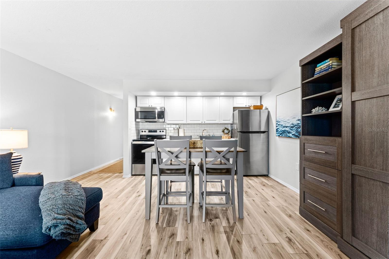 MARINERS COVE CONDO - Residential