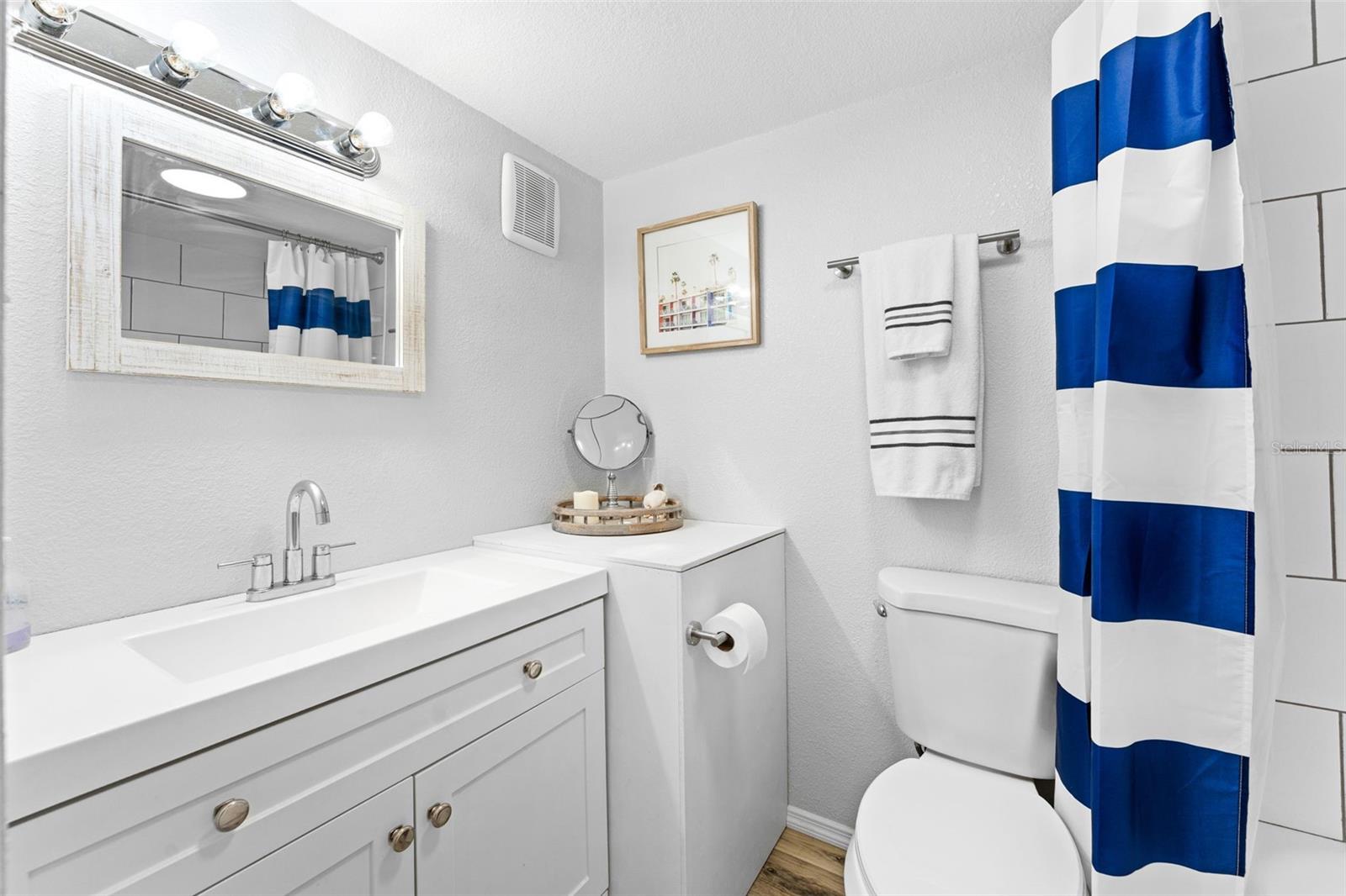 MARINERS COVE CONDO - Residential