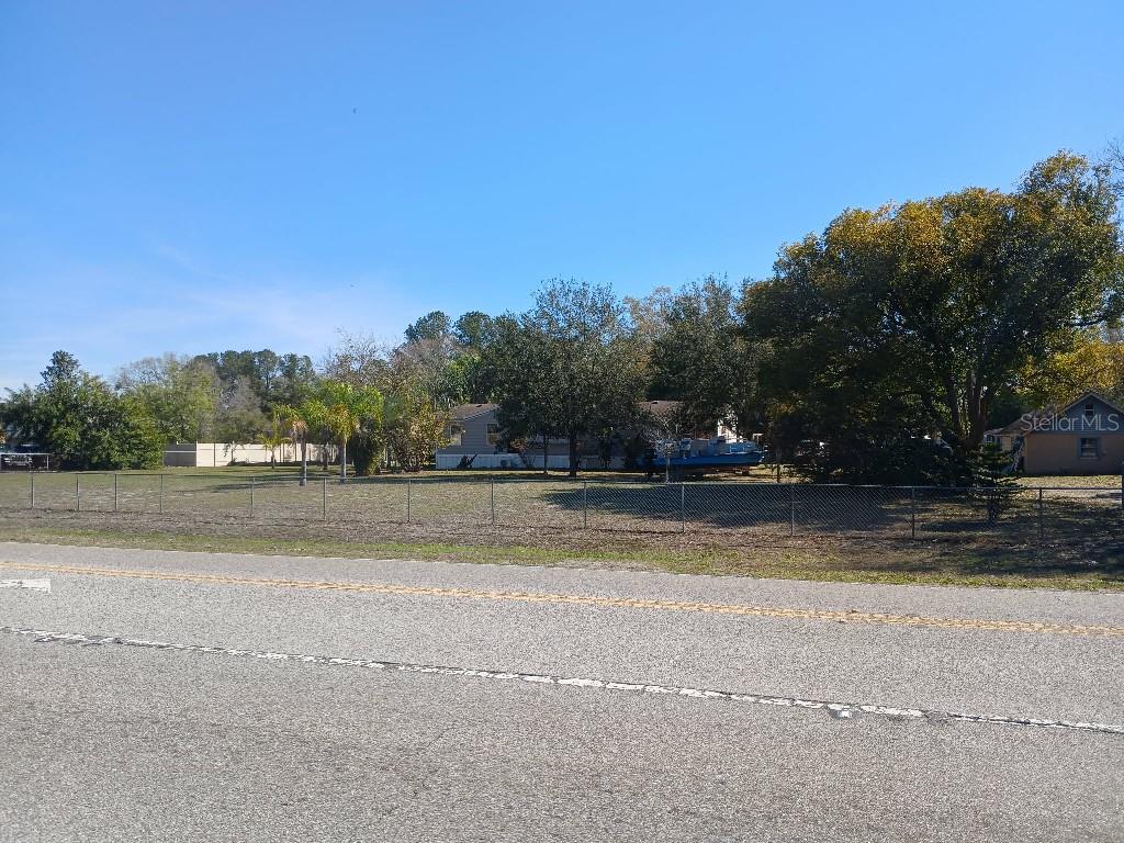 LYONS CO SUB - Land