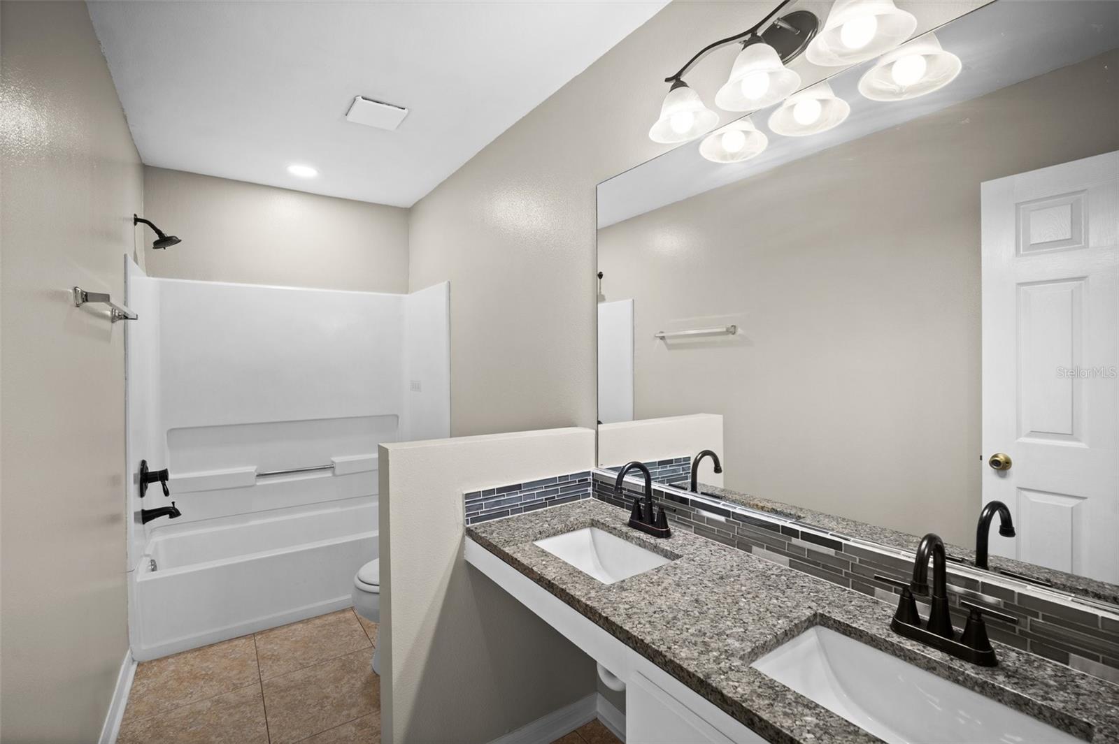 EDGEWATER AT GRAND OAKS PH 02 - Residential