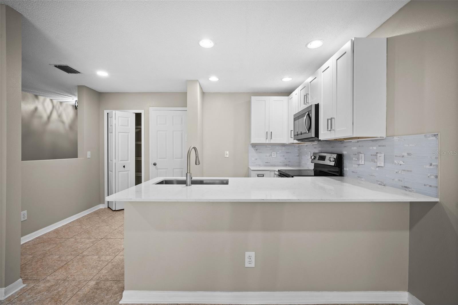 EDGEWATER AT GRAND OAKS PH 02 - Residential