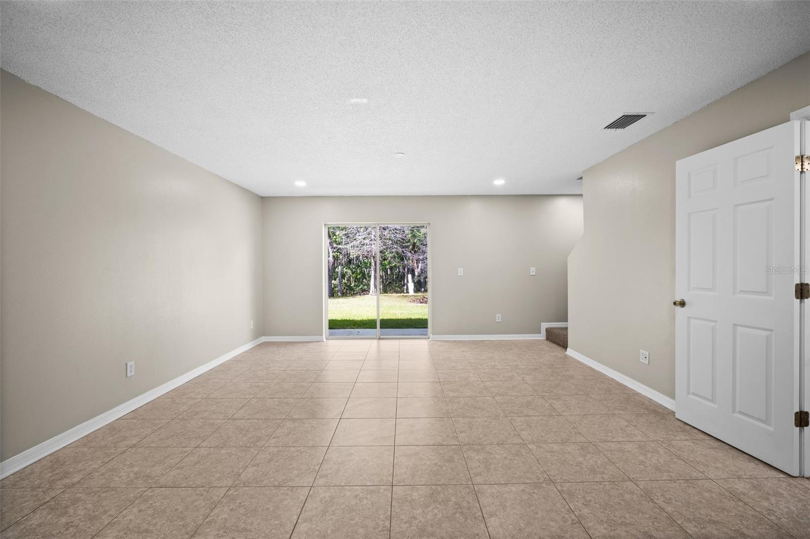 EDGEWATER AT GRAND OAKS PH 02 - Residential