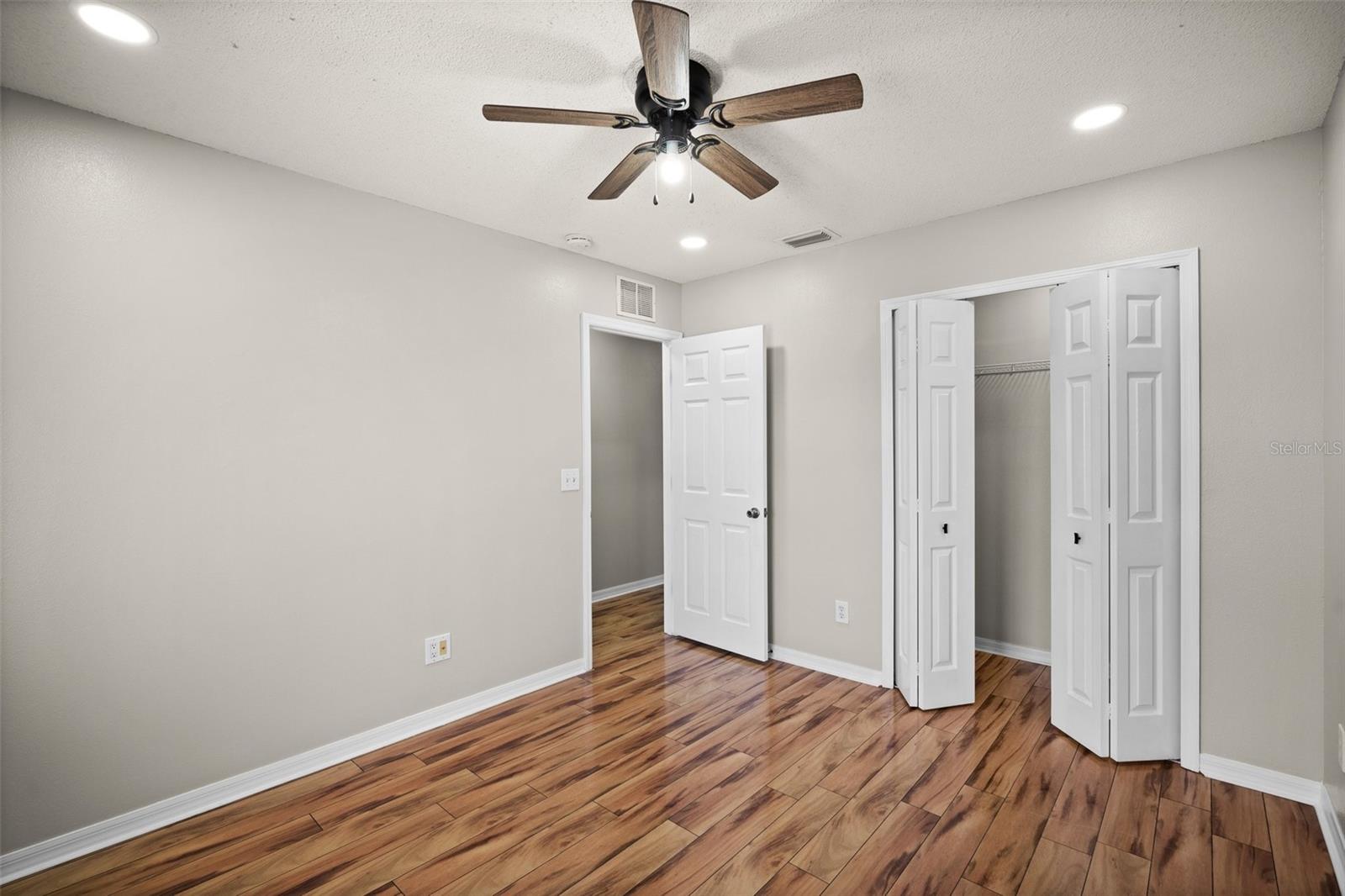 EDGEWATER AT GRAND OAKS PH 02 - Residential
