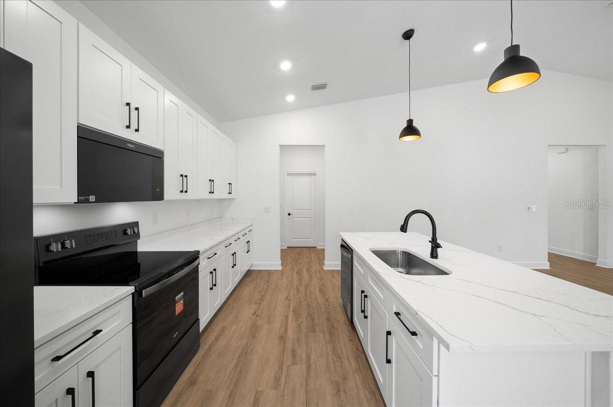 SPRING HILL - Residential