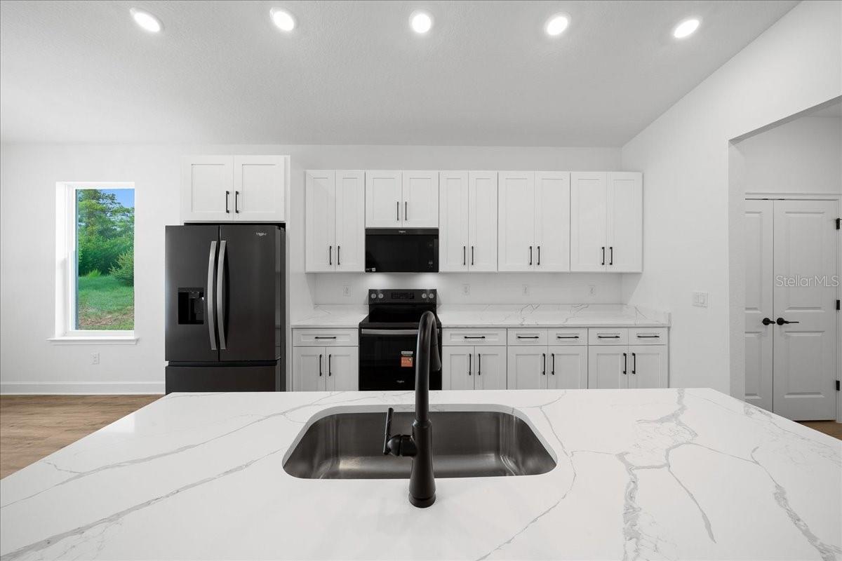 SPRING HILL - Residential
