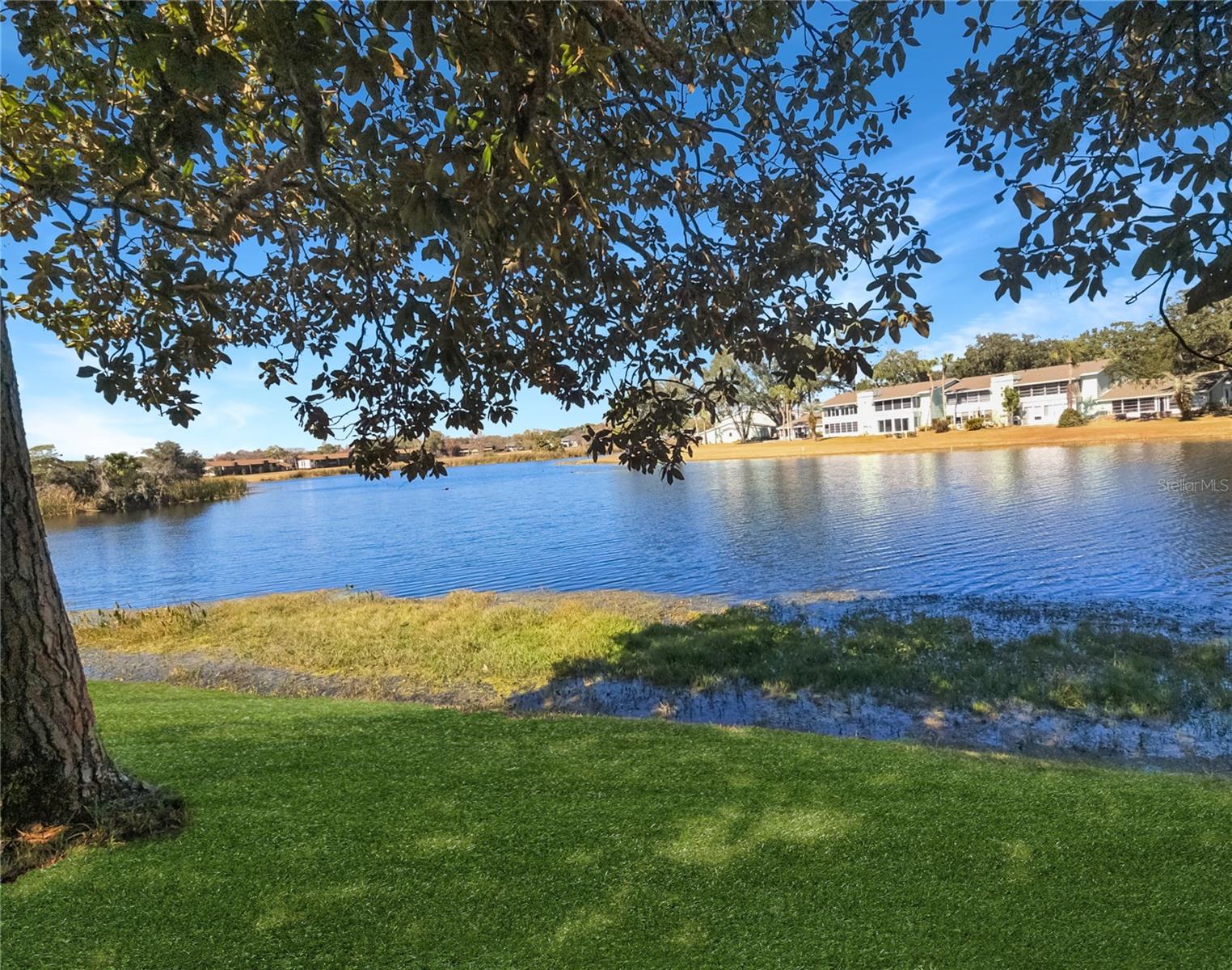 LAKES VILAGE WEST - Residential Lease