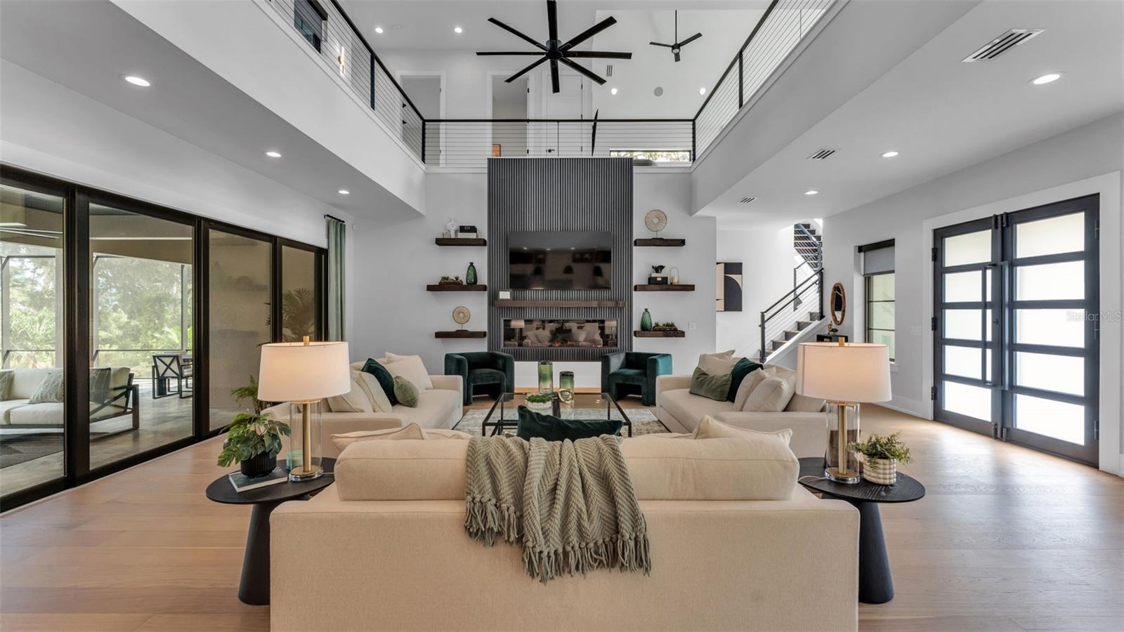 DELPHI HILLS - Residential