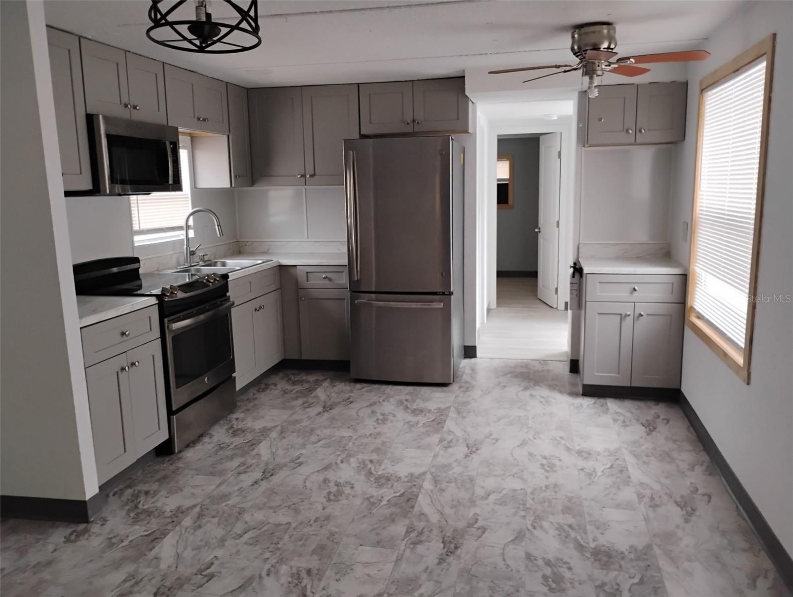 DIXIE GROVE ESTATES - Residential