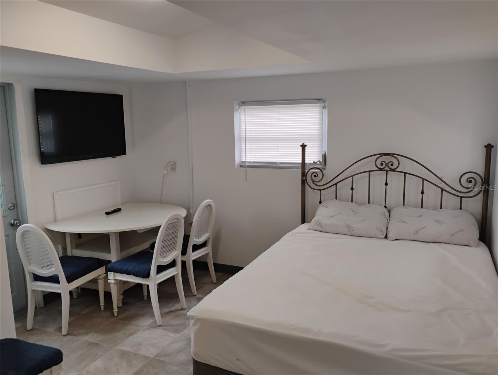 DIXIE GROVE ESTATES - Residential