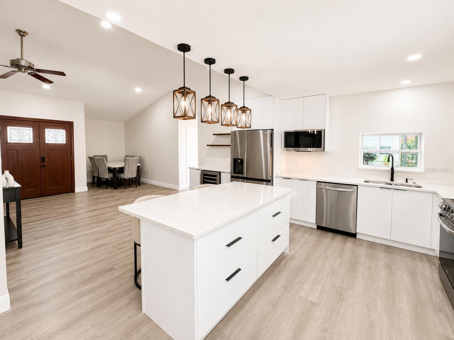 ORANGE TREE COUNTRY CLUB - Residential