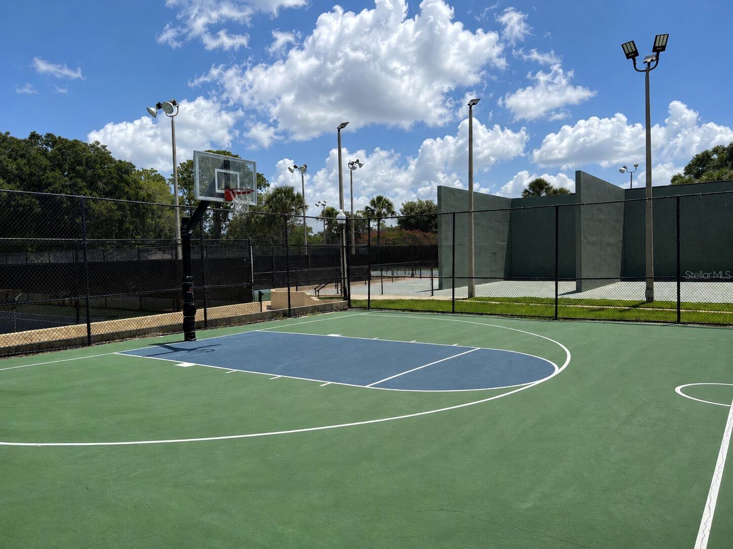 ORANGE TREE COUNTRY CLUB - Residential