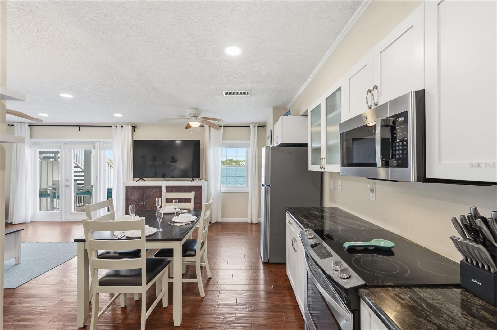 WATERSIDE AT COQUINA KEY SOUTH - Residential