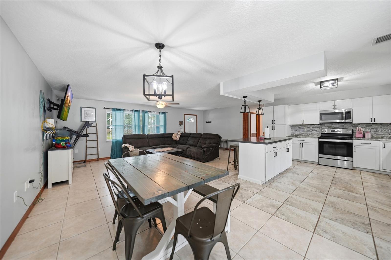 DESOTO ACRES - Residential