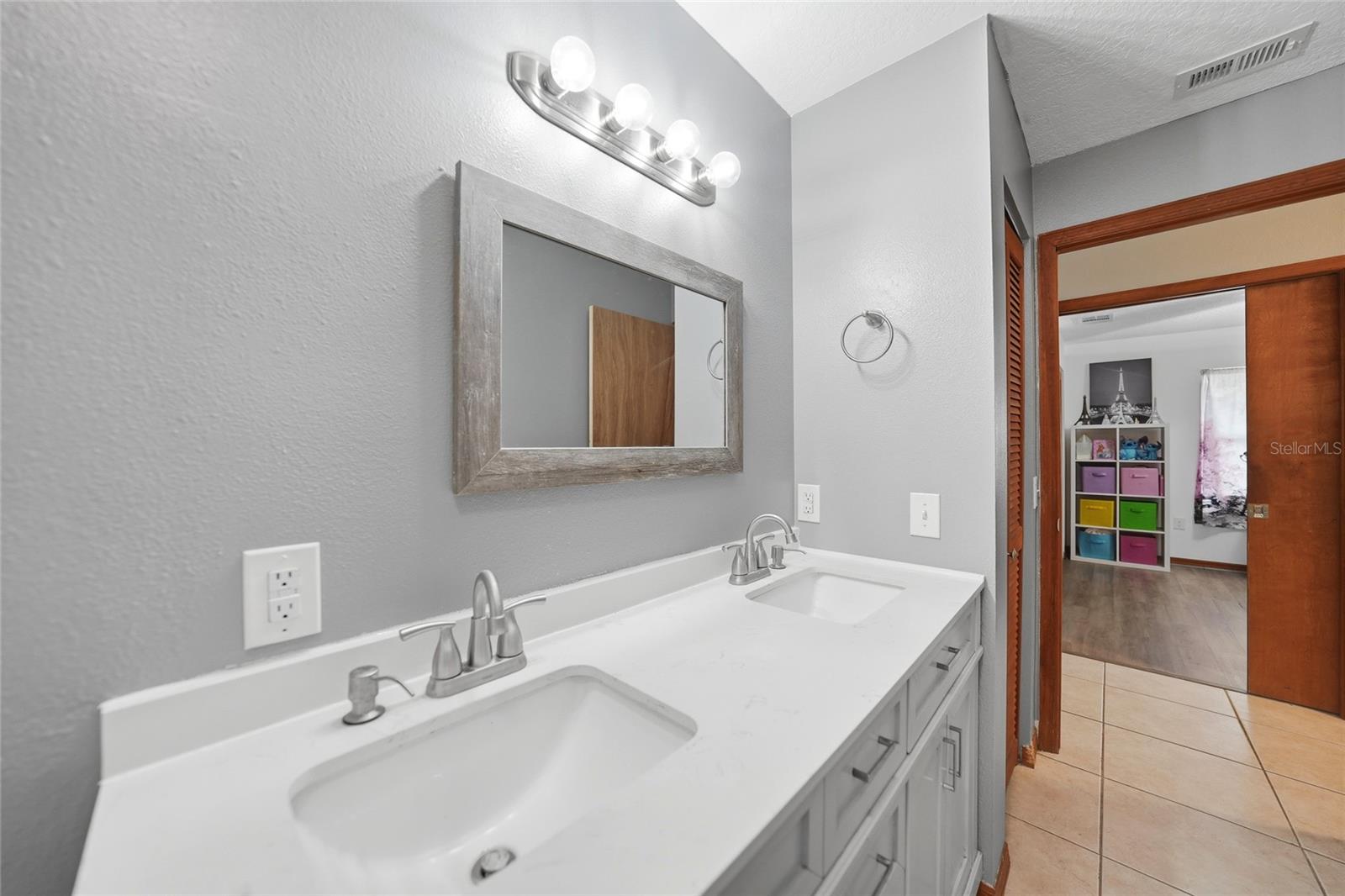 DESOTO ACRES - Residential