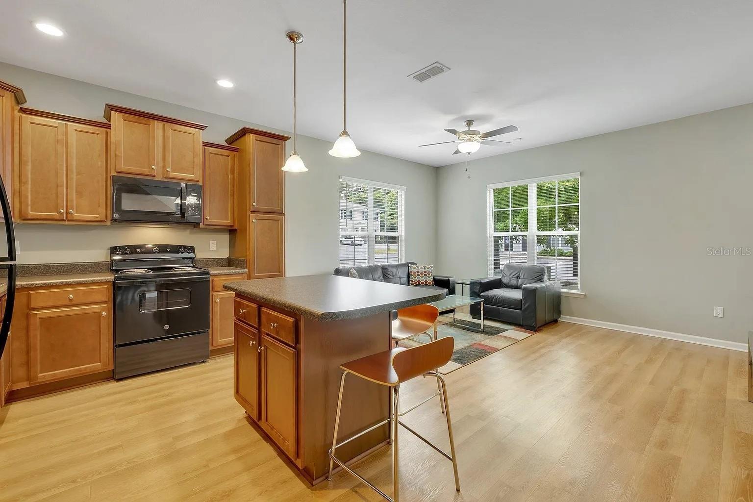 CAMDEN CORNERS CONDOMINIUM - Residential