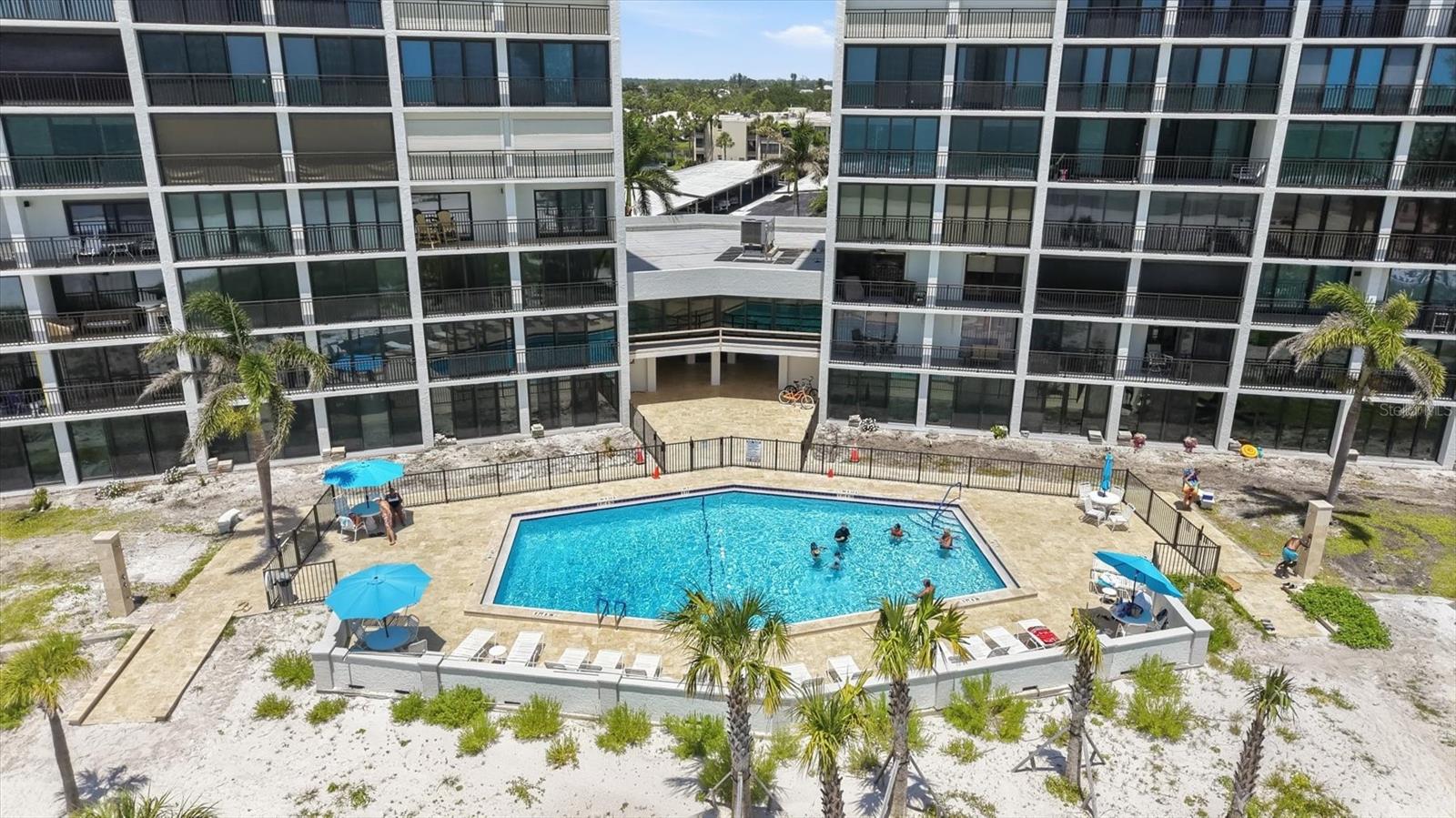 WHISPERING SANDS SEC 6 - Residential