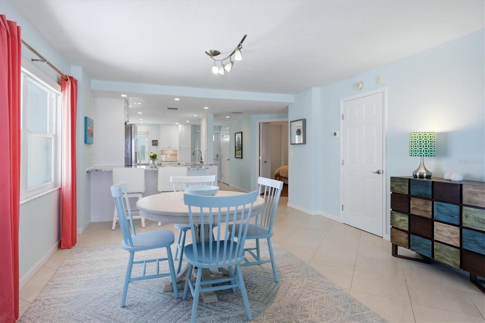 WHISPERING SANDS SEC 6 - Residential