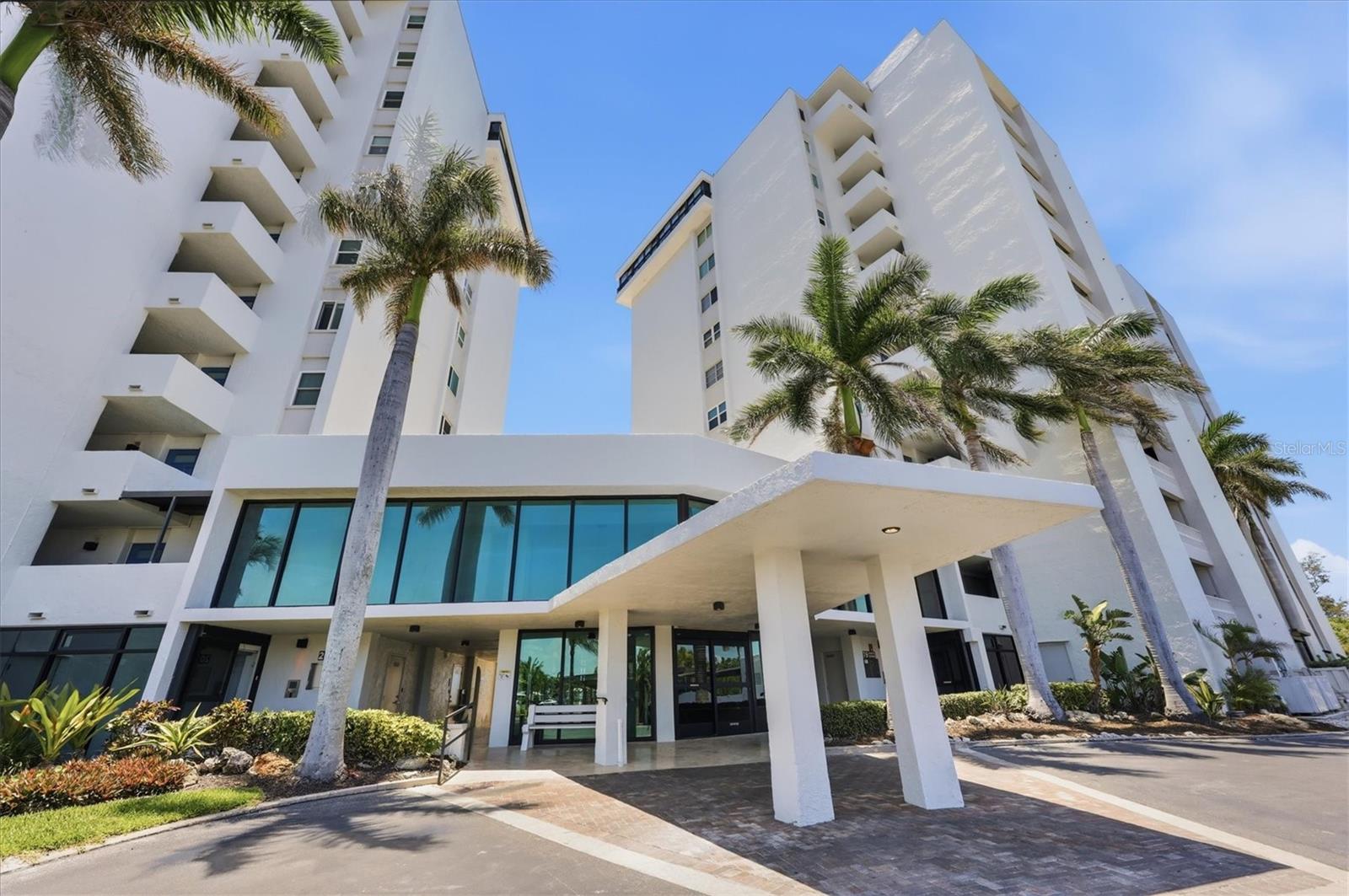 WHISPERING SANDS SEC 6 - Residential