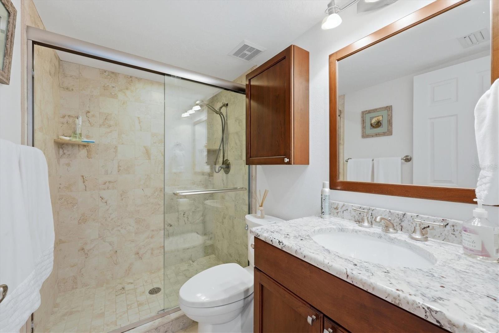 WHISPERING SANDS SEC 6 - Residential