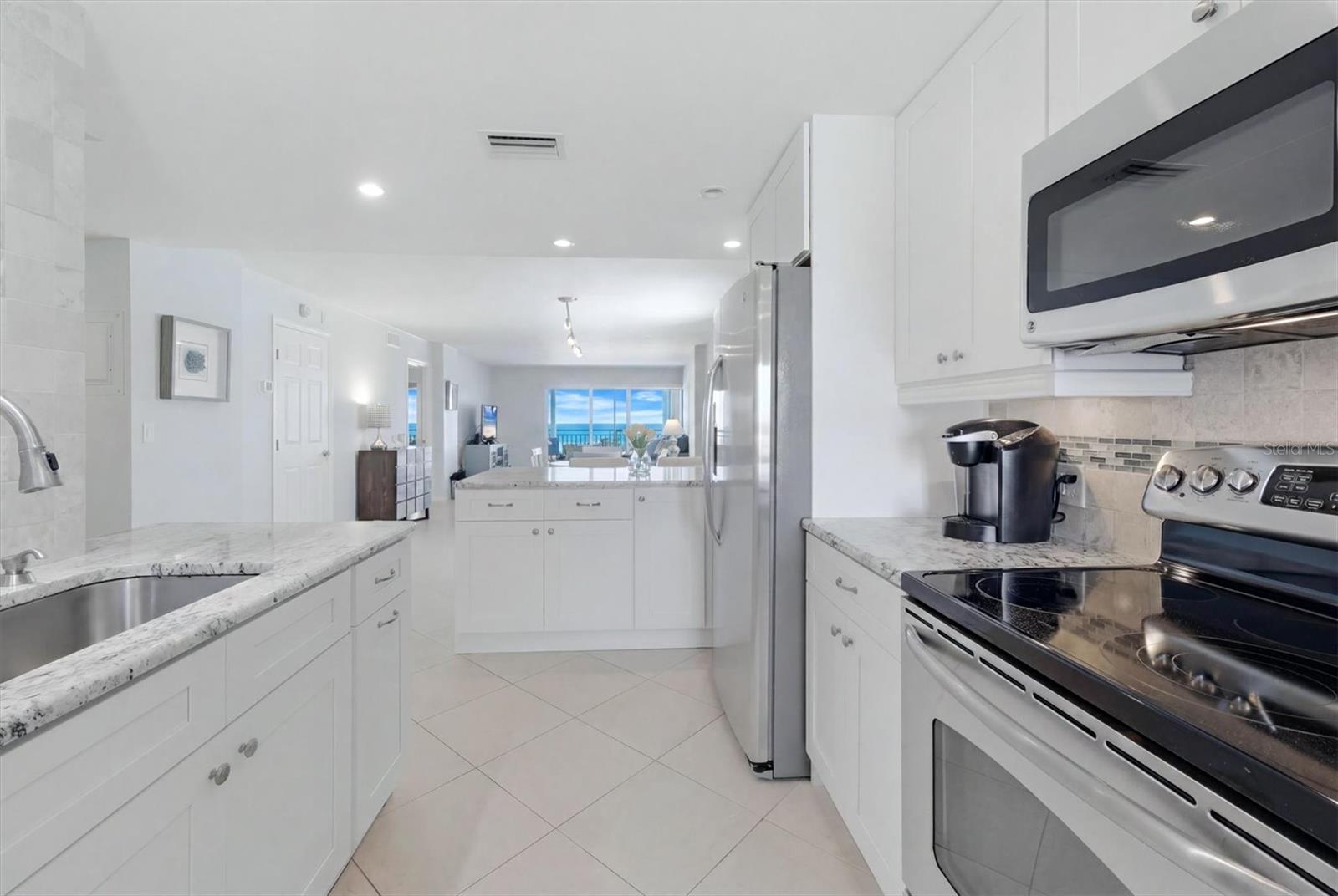 WHISPERING SANDS SEC 6 - Residential
