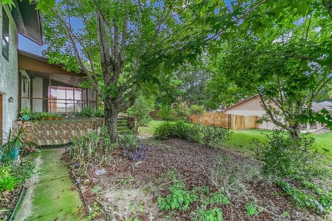 OAK MEADOWS - Residential