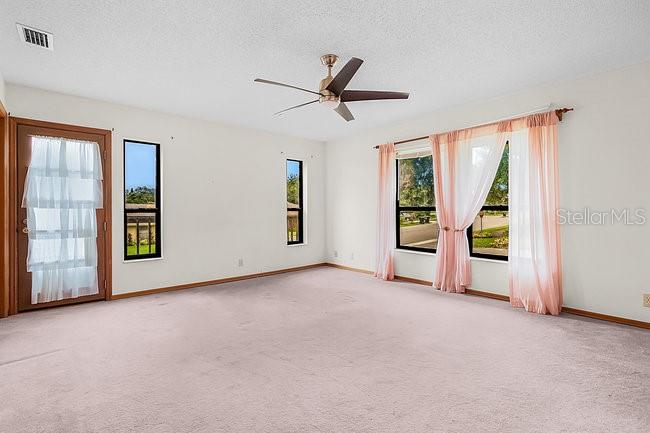 OAK MEADOWS - Residential